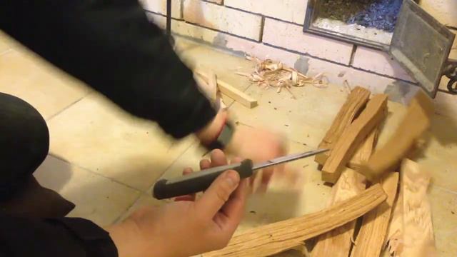 Knive Mora Robust in work смотреть онлайн