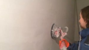 Как шлифовать стены без пыли?