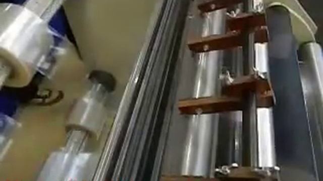 Продольная резка пленки лезвийными ножами на бобинорезке DK 600 бобинорезальная машина 7 new смотреть онлайн