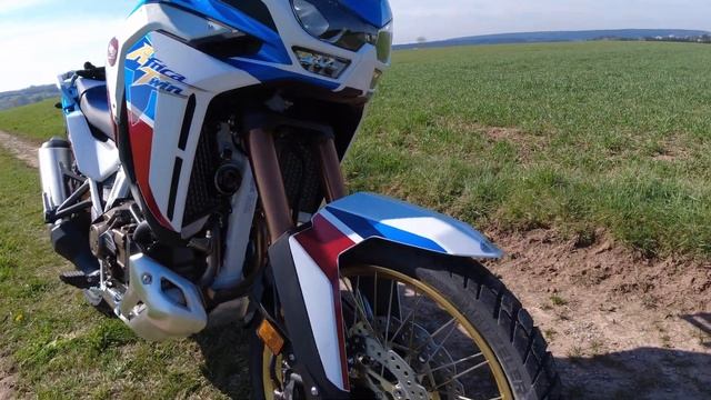 2020 Africa Twin Adventure Sports Electronic Suspension - Main Features - 4K Ultra HD смотреть онлайн
