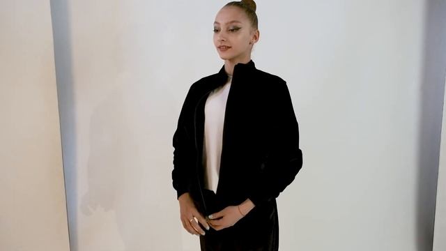 Спортивный костюм в бархате. смотреть онлайн