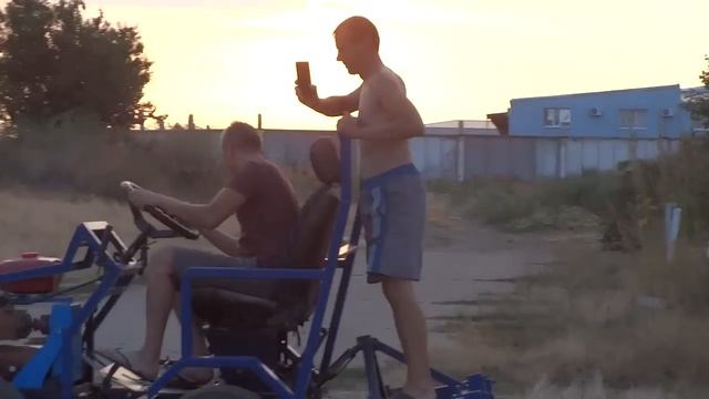 Киевлянин на тракторе смотреть онлайн