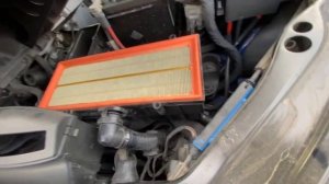 Замена воздушного фильтра Volkswagen Passat B7 USA