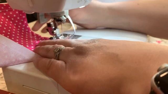 Easy Protective Pleated Face Mask Tutorial Video With Nose Piece using Oly*fun Material смотреть онлайн