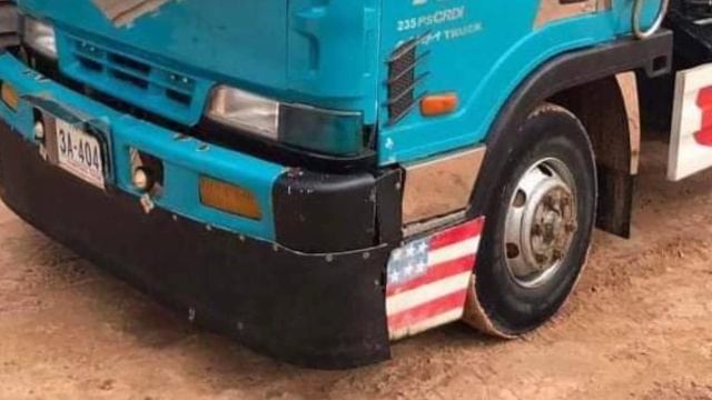 ឡានបែន Hyundai 1996 និង 2000 ប៉ុងធំ8តោន ឡានខ្ចីស្អាតខ្លាំងណាស់ តម្លៃ 6000$ និង 22300$ смотреть онлайн