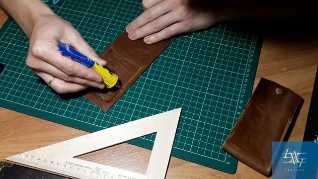 Картхолдер своими руками из кожи/Kartholder with his own hands from the skin смотреть онлайн