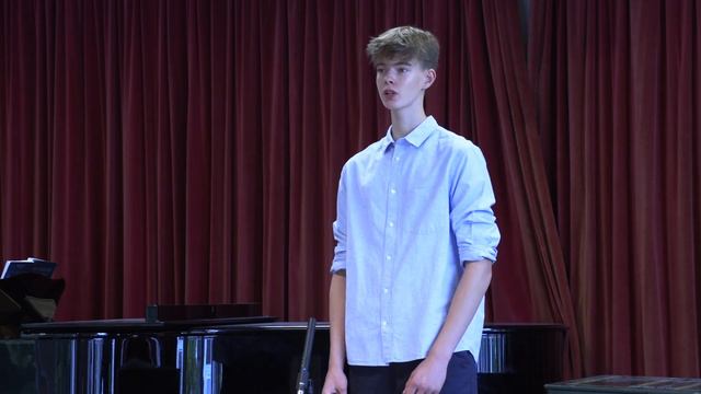 Welsh Baritone Cai Thomas (16) Sings Quilter’s Dream Valley | Live