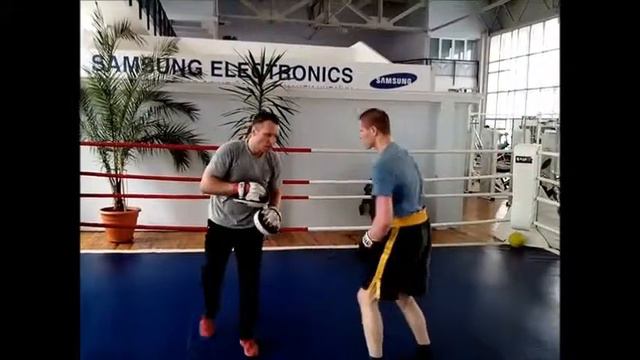 Постановка ударов на лапах. смотреть онлайн