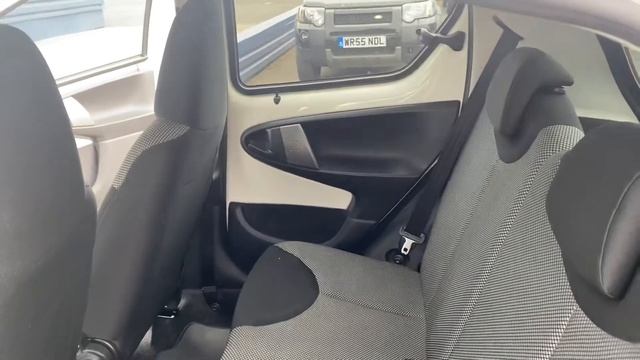 2014/14 Toyota AYGO 1.9l vvti semi automatic Mode смотреть онлайн