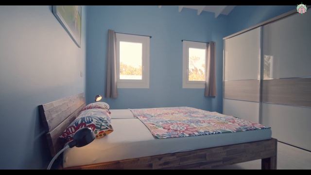 La Palma 72 - Recently built 4 bedroom / 3 bathroom house with spacious covered porch. смотреть онлайн