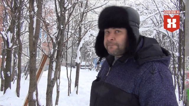 Соседи выбрасывают мусор из окон