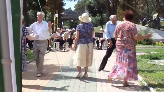 Военная песенка Серые глаза смотреть онлайн