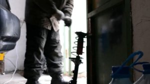 Как проверить амортизатор. Стук амортизатора. Подборка реальных стуков.