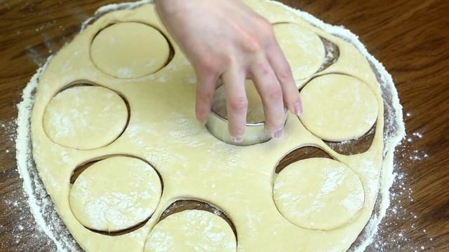 GOGOȘI PUFOASE UMPLUTE CU CIOCOLATĂ I Valerie's Food смотреть онлайн