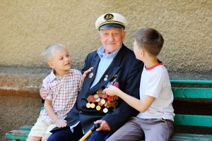 Дед Агван (За звание человека, про день Победы)