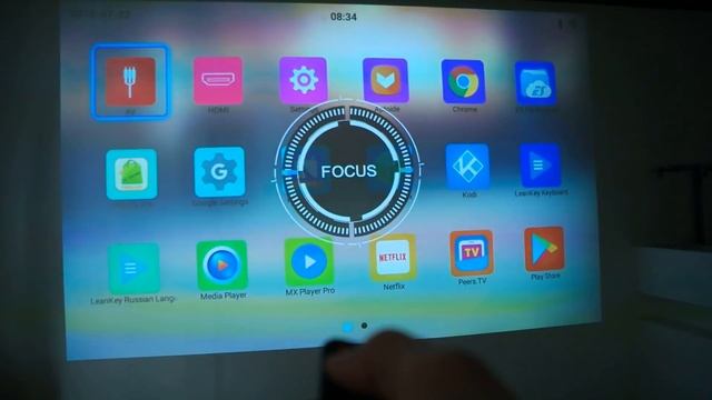 BYINTEK UFO R15 - мал проектор, да удал! смотреть онлайн