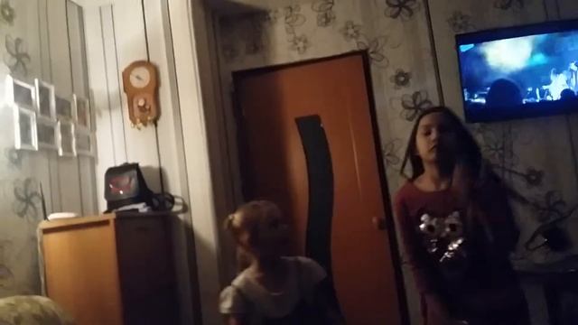 Танцы наших левое ??? смотреть онлайн