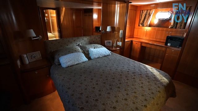 Морская прогулка на Камчатке к сивучам в бухту Русская смотреть онлайн