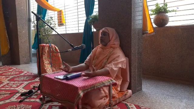 04.05.2019, утро. День явления Гададхары Пандита (абхишека Панча-таттвы)) смотреть онлайн