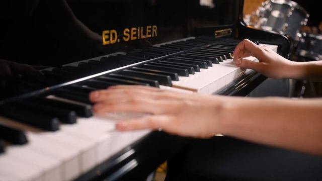 "Loro Piana" (music for brand) by Alexandra Lugovtceva смотреть онлайн