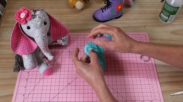 Patchwork Elephant || FREE PATTERN || Full Tutorial with Lisa Pay смотреть онлайн