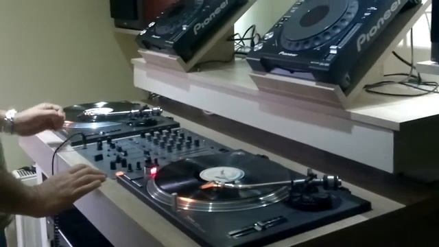Space / Tango In Space / on 2 turntable смотреть онлайн