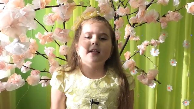 Поздравление с 8 марта от детей старшей группы "Ромашка". смотреть онлайн