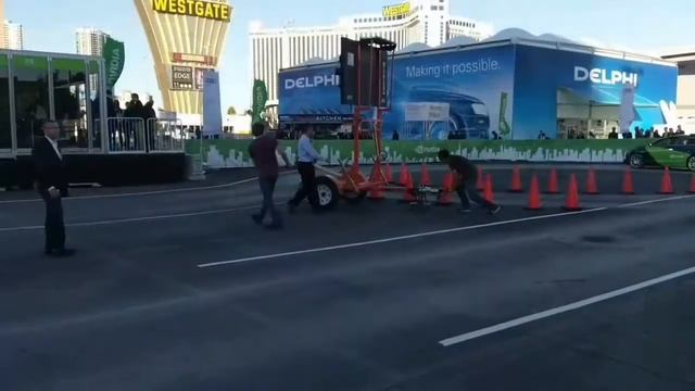 Samovozeći auto na CES 2017 смотреть онлайн