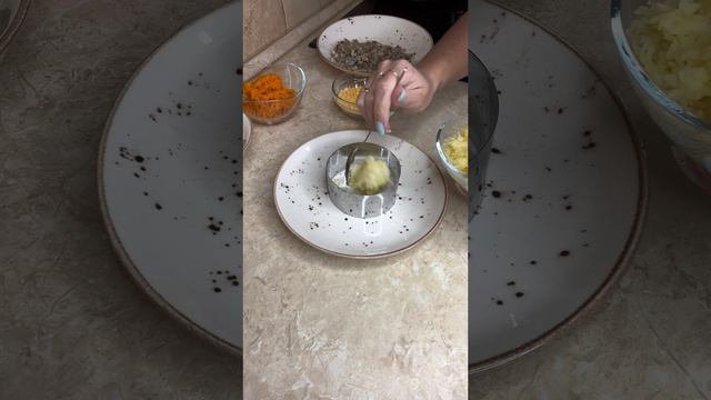 Рецепт #салат с #жаренными #грибами