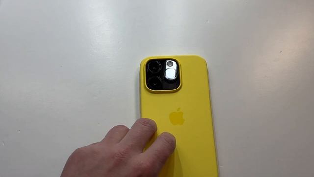 Official Apple IPhone 14 Pro Silicone Case With MagSafe - Canary Yellow Review