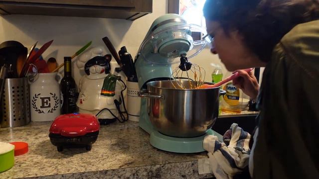 Dash Mini Dog Treat Maker Unboxing, Review & Taste Test смотреть онлайн