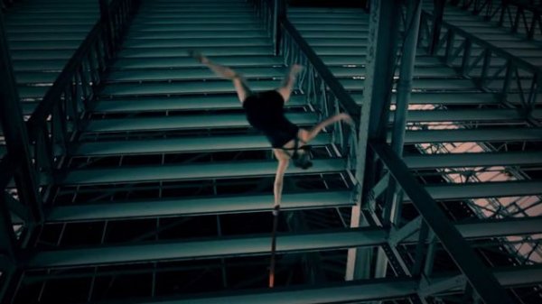 Helena aerial straps artist ' Circus in Flanders'