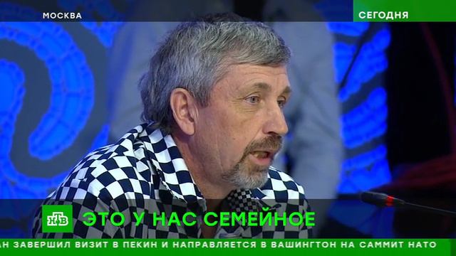 Президент России Владимир Путин встретился с финалистами конкурса «Это у нас семейное» смотреть онлайн
