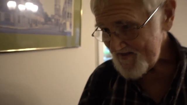 ЗЛОЙ ДЕД СБРИЛ БРОВИ БРИДЖЕТ смотреть онлайн