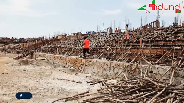 Raba aho ibikorwa vyo kwubaka STADE INTWARI bigeze mu misi mike kizoba carangiye смотреть онлайн
