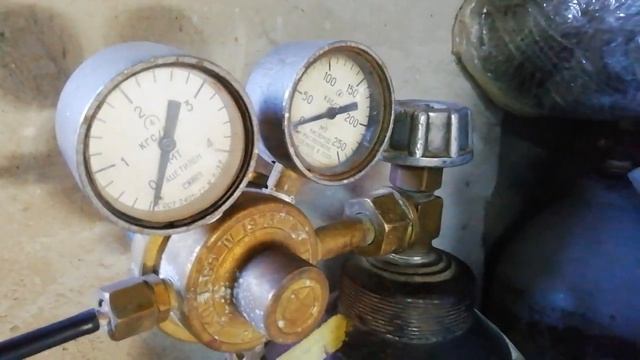 Минералка,газировка . В гараже или дома. смотреть онлайн