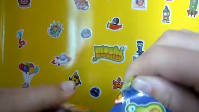 opening S.2 trading cards and a S.3 blind bag смотреть онлайн