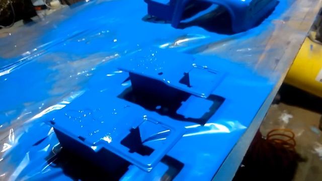 ЗИЛ без лошадиных сил . Реставрация советской игрушки. 2ая серия. Soviet truck смотреть онлайн