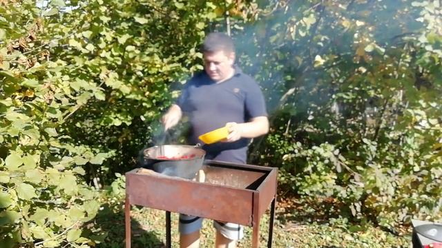 Грузинское блюдо в казане "ЧАХОХБИЛИ" смотреть онлайн