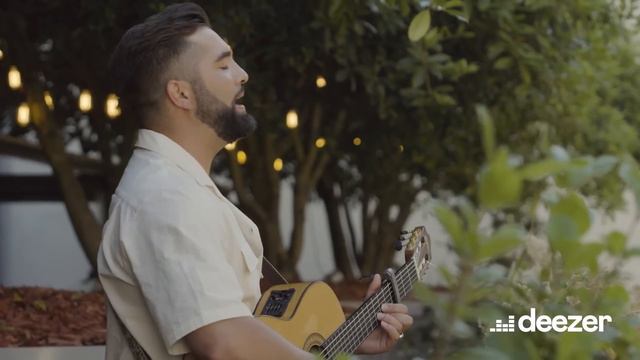 Kendji Girac Chante Par Surprise Sur Un Balcon Parisien | Deezer Session