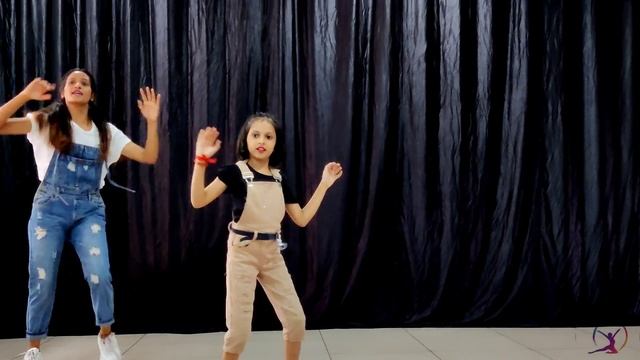 GHUNGROO |KIDS DANCE |FREE STYLE |EASY KIDS DANCE |HRITHIK ROSHAN , VAANI KAPOOR |TRIPPY DANCE SQUA смотреть онлайн