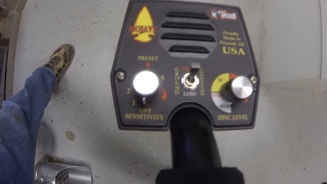 Tesoro Mojave metal detector part 1 w/ Board of Pain. Review by Big Valley Metal Detectors смотреть онлайн