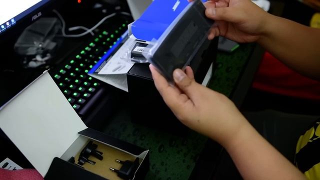 Bose Sound Link Mini II Limited Edition Black/Copper Unboxing смотреть онлайн