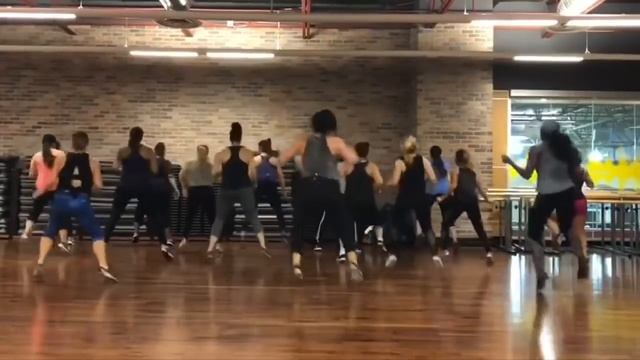 Twerk by City Girls ft Cardi B || Cardio Dance Party with Berns смотреть онлайн