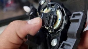 Mitsubishi Pajero IV - Замена магнитолы и акустики.mp4