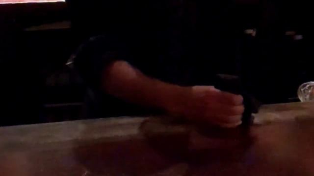 Magician Brendan Rodrigues' Flip trick смотреть онлайн