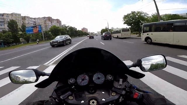 Пересів з китайської 200-ки на Suzuki Hayabusa смотреть онлайн