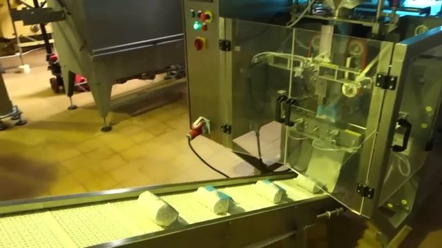 Линия Фасовки творога закрытого типа c CIP мойкой смотреть онлайн