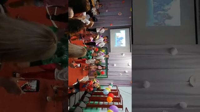 Танец 1 и 9 класс последний звонок смотреть онлайн