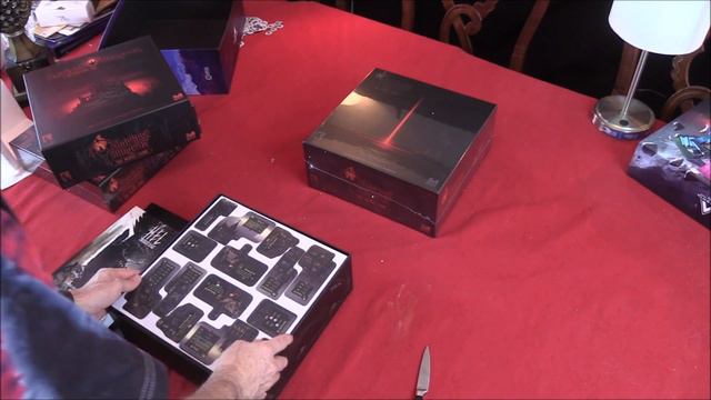 Darkest Dungeon is HERE! YES! - Unboxing смотреть онлайн